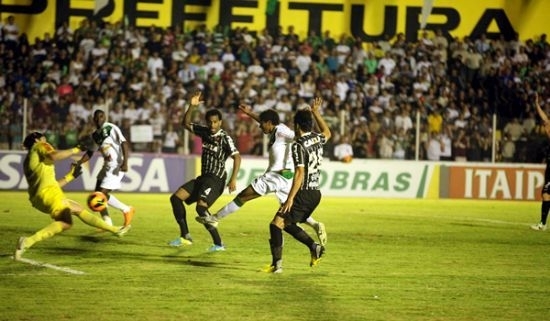 No Pacaembu, Corinthians ser obrigado a reverter placar adverso da ltima partida. Luverdense quer surpreender novament