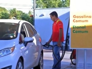 Gasolina teve aumento de 3,7% na quarta semana de julho, diz ANP