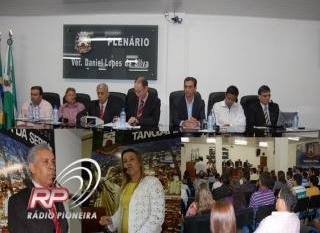 Audincia pblica (maro/2012) contou com presena de bom pblico e do reitor do IFMT Jos Bispo (detalhes).