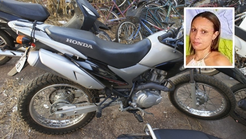 A moto em que Simone Mendes da Silva estava no sofreu nenhum dano, fato que causa estranheza nos  seus familiares