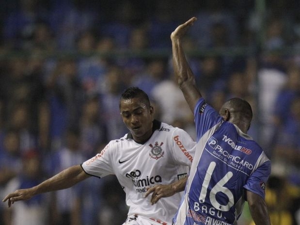 Jorge Henrique foi expulso no segundo tempo e prejudicou time do Corinthians