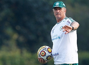 Felipo durante treino do Palmeiras; treinador diz que Marcos est em boas condies