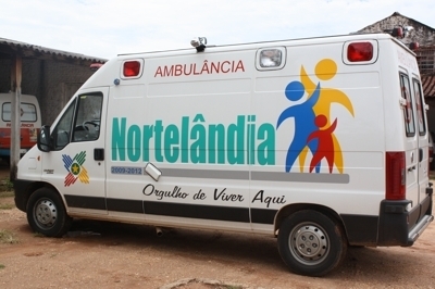 Imagens da nova ambulncia adquirida para atender urgncia e emergncia