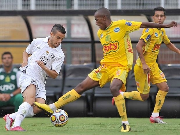 Maikon Leite j tem trs gols em dois jogos no Paulista