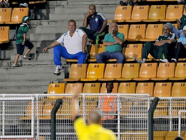 Partida do Palmeiras contou com a presena do diretor de futebol Vladimir Pescarmona nas cadeiras