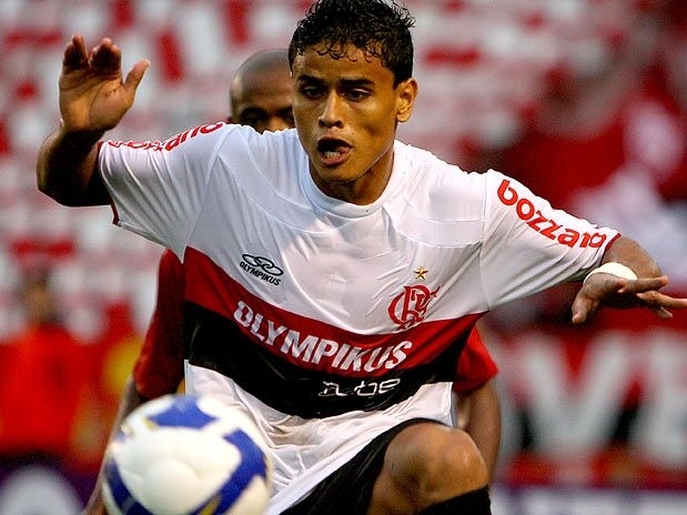 Ex-flamenguista Everton  um dos reforos do Botafogo