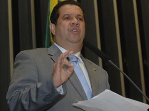 O ministro do Trabalho e Emprego, Carlos Lupi, esteve em So Paulo nesta quinta-feira (4).