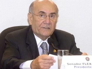 Flexa Ribeiro foi o nico senador que compareceu a todas as sesses do primeiro semestre deste ano
