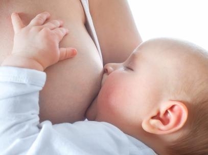 O ato de mamar traz vantagens para o desenvolvimento oral da criana, pois a suco correta pode garantir uma melhor res