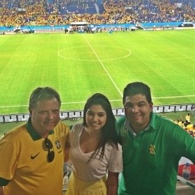 Blairo Maggi, Ana Gabriela Becker e Cidinho Santos na Arena Pantanal no jogo entre Colmbia e Japo, realizado ontem a tarde