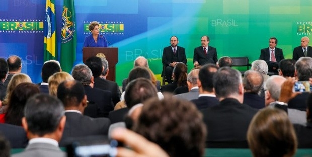 Dilma anunciou em cerimnia no Palcio do Planalto pacote de combate  corrupo