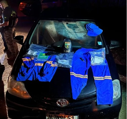 Veculo da vtima e objetos foram recuperados  Foto: Polcia Militar