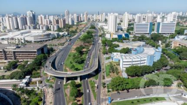 Quinta-feira Santa  ponto facultativo em Cuiab  Foto: Drone Cuiab