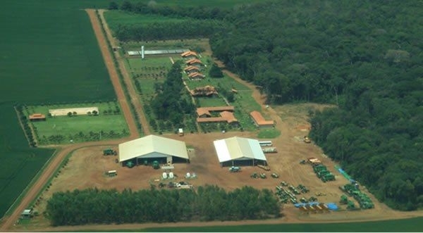 Sede da fazenda Terra Santa, onde o jovem capotou veculo e morreu neste domingo