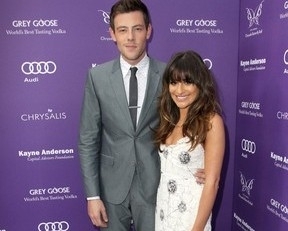 Cory Monteith com a colega e namorada Lea Michele, em junho (Foto: Getty Images)