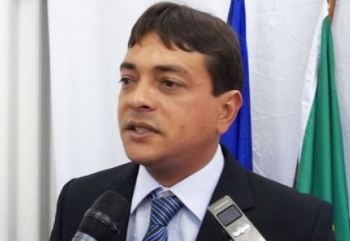 Prefeito de Barra do Bugres Jlio Florindo  parabenizado pelo presidente do consrcio do Alto Rio Paraguai