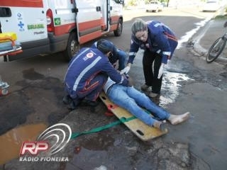 Homem estava cado em um buraco cheio de gua. (Fotos: Gilvan Melo/Pioneira).