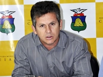 Mauro Mendes afirmou que passe livre trava reduo mais ampla da tarifa do transporte pblico (Foto: Dhiego Maia/G1)