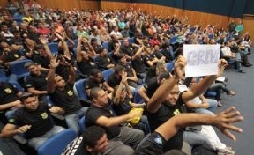 Greve por tempo indeterminada foi aprovada em assembleia da categoria