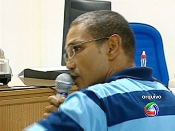 Ex-policial Clio Alves de Souza  acusado de tentar matar um oficial da PM. (Foto: Reproduo/TVCA)