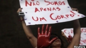 Segundo Ministrio da Sade, maioria dasvtimas  criana, adolescente ou idosa (Foto: Reuters)