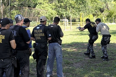 Policiais civis ( Marcos Vergueiro)