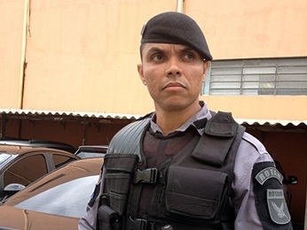 Policial da Rotam estava  paisana com a famlia em sorveteria (Foto: Kelly Martins/G1)