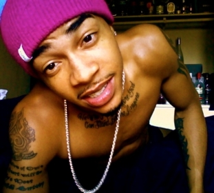 O rapper Freddy E, sucesso no YouTube e Seattle (Foto: Reproduo / Twitter)