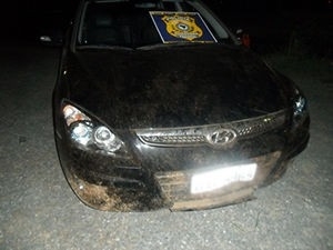 Carro foi roubado de um supermercado de Cuiab. (Foto: Divulgao PRF)