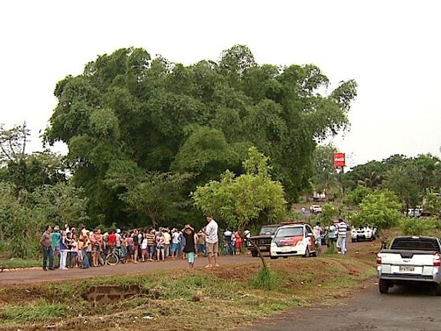 Motorista do carro morreu atropelado aps briga no trnsito de Jardinpolis, SP (Foto: Chico Escolano/EPTV)