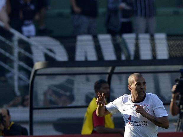 Divulgar a ONG Doutores da Alegria na camisa foi a iniciativa do Corinthians no clssico contra o So Paulo