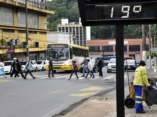 Cuiabanos precisaram tirar os casacos do armrio nesta quarta-feira