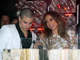 Jennifer Lopez e Casper Smart (foto de arquivo) (Foto: Agncia/Getty Images)