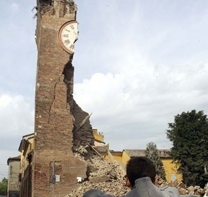 Estruturas histricas da Itlia ficaram destrudas com o terremoto de 5,9 graus de magnitude que atingiu o pas