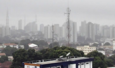 A capital amanheceu nublada e com uma temperatura de 17C. (Foto: Denise Soares / G1)