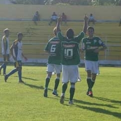 Valdir Papel  a esperana de gols no Luverdense, na primeira partida da deciso mato-grossense