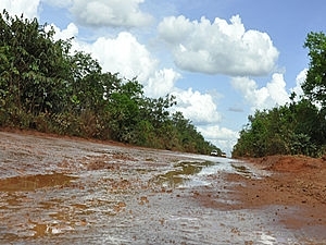 Maior parte das rodovias de MT no  asfaltada.