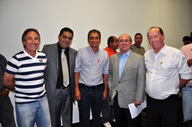 Prefeito Neurilan e os deputados Eliene Lima, Walter Rabelo, Riva e Roberto Dorner.