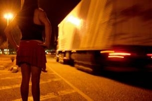 Trfico envolve prostituio nas rodovias, trabalho ilegal e trfico de drogas, de Norte e Sul