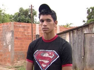 O jovem relatou que ouviu um barulho na roda-gigante pouco antes do acidente.