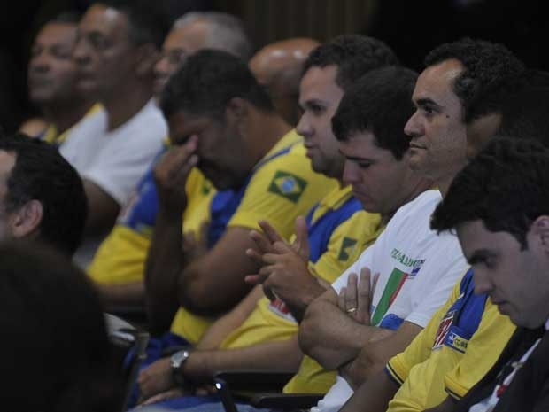 Trabalhadores dos Correios acompanham julgamento da greve no TST