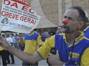 Grevistas dos Correios durante protesto em Braslia na ltima quinta-feira, dia 29