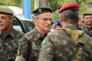 O comandante do Exrcito, general Enzo Martins Peri: no centro de um escndalo