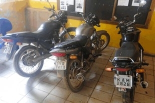 Motos roubadas foram encontradas em um matagal em Vrzea Grande