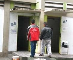 nico de uso pblico no  gratuito; fica ao lado da prefeitura e custa R$ 1. Sanitrios fora dos planos