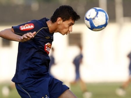 Roupeiro do Santos no acreditava no futebol de Ganso