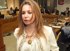 A promotora Deborah Guerner em sesso de julgamento do Conselho Nacional do Ministrio Pblico no dia 6 de abril