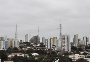 Frente fria derruba a temperatura em Cuiab