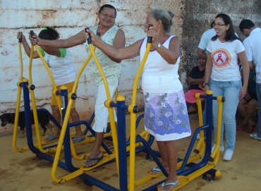 Projeto Longa vida aos idosos do bairro Buriti atende at o momento 20 idosos