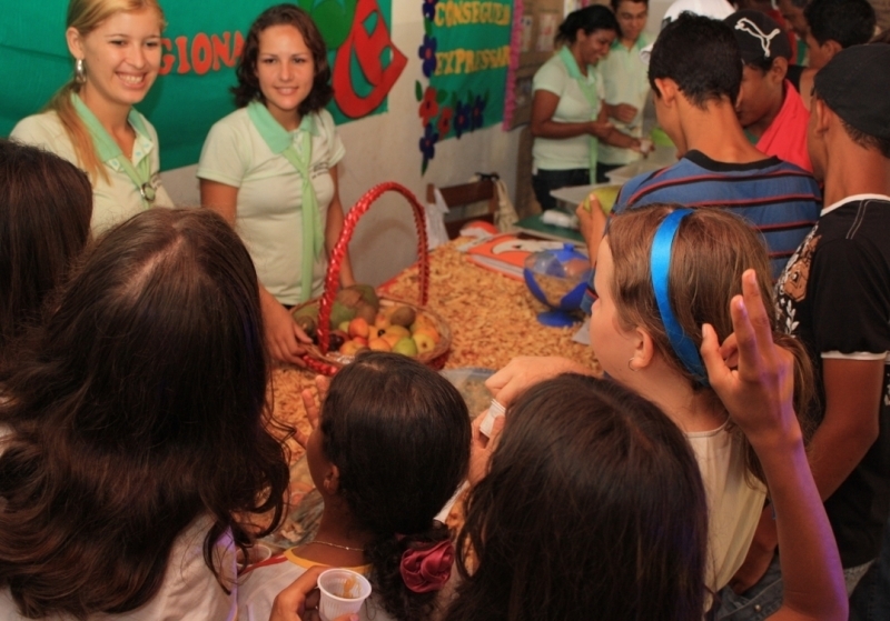 Politica educacional moderna e arrojada supera a mdia nacional e municipio est entre as melhores educaes do Brasil.